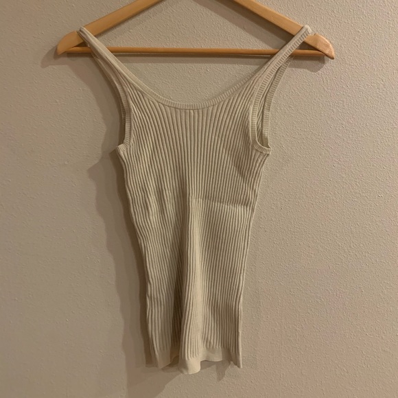 Vince Tank - Picture 2 of 2